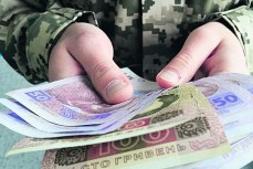 Новый вид бизнеса на Украине: продажа гумпомощи и сдача в плен российской армии за деньги