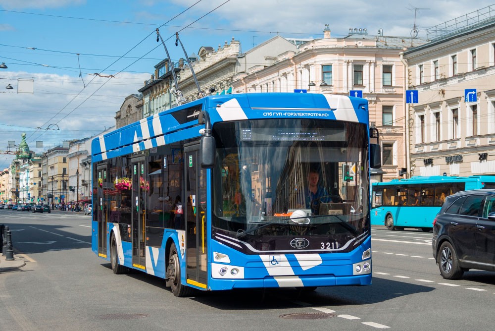 Портал общественного транспорта санкт петербурга. Транспорт Питера. Обновление общественного транспорта Петербург. Портал общественного транспорта. Портал общественного транспорта СПБ.