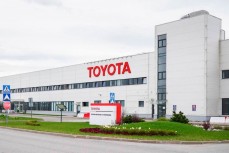 Тойота и Лексус заверили, что не уходят с российского рынка