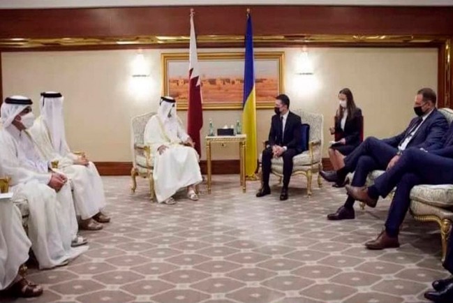 Делегация президента Украины на приеме у руководства Катара грубо нарушила правила этикета в арабских странах