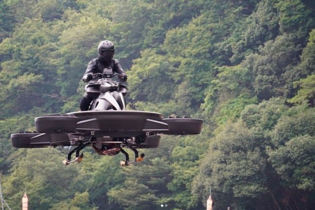 В США показали летающий мотоцикл XTurismo