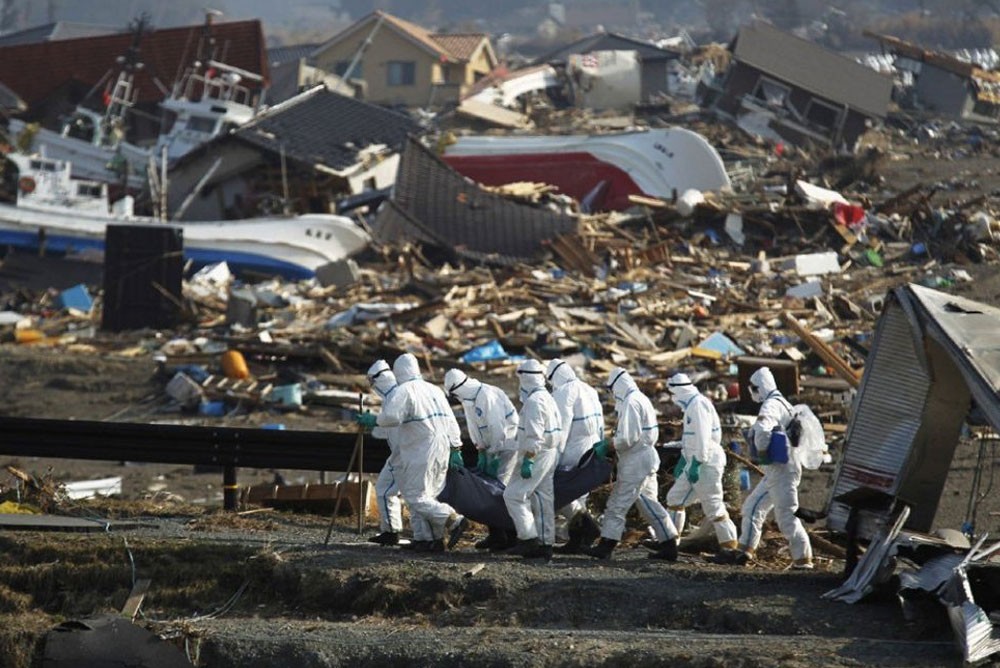 Последствия землетрясения и взрыва на АЭС "Фукусима"