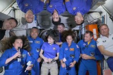 Корабль Crew Dragon с россиянкой на борту успешно пристыковался к МКС