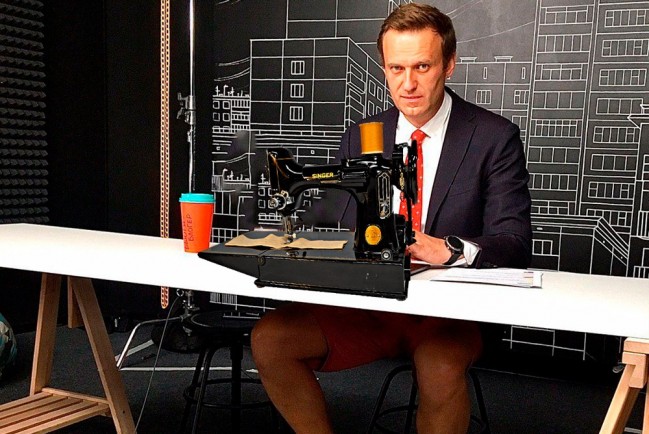 Алексей Навальный стал швеёй в колонии