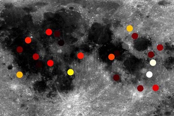 Места столкновения метеоритов с Луной