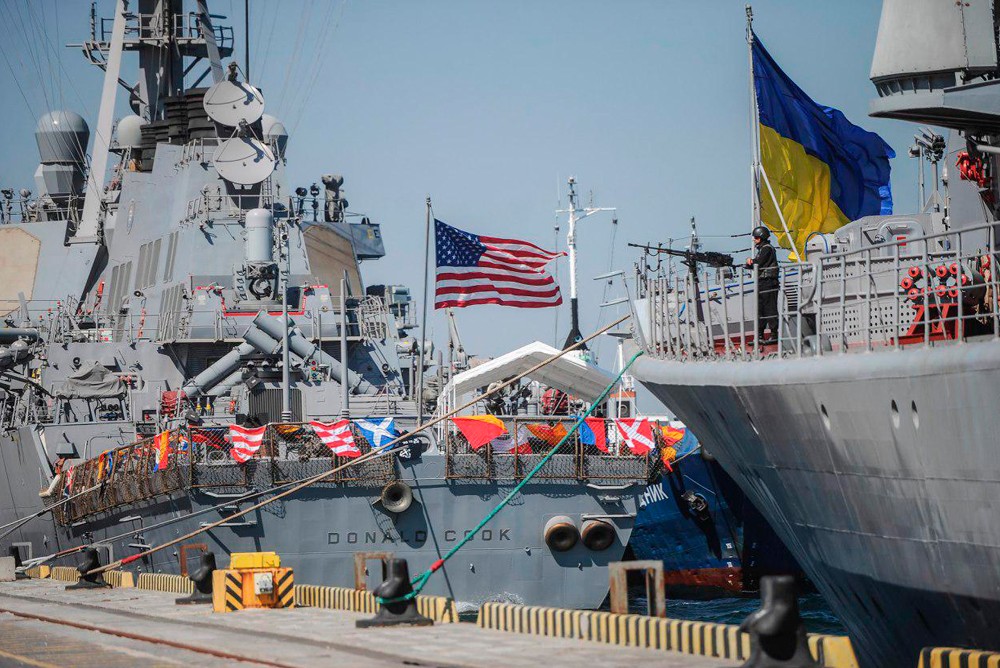 Россию планомерно изолируют в Чёрном море уничтожая военный флот