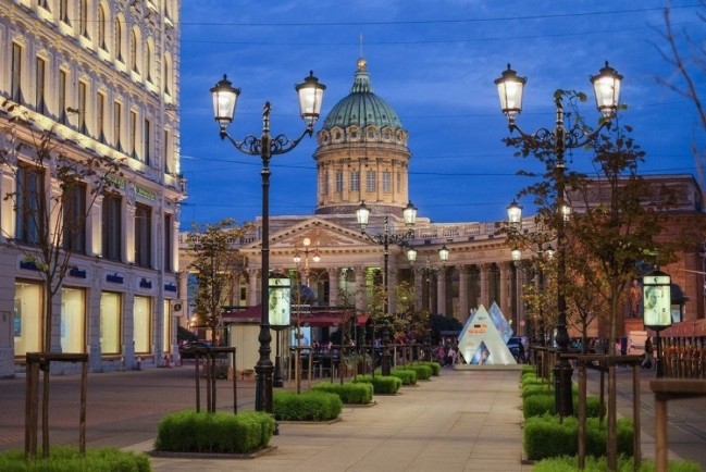 Социолог Шугалей предложил сделать городами-побратимами Луганск и Санкт-Петербург