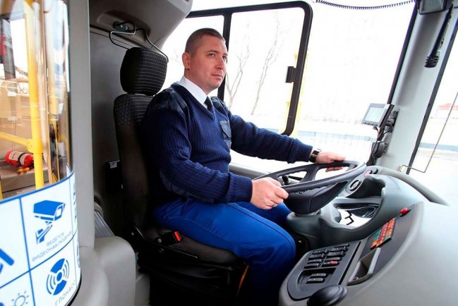 Транспортная реформа в Петербурге привела к тысячам административных дел на водителей автобусов
