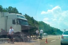 Авария микроавтобуса Мазда и грузовика под Горячим Ключом