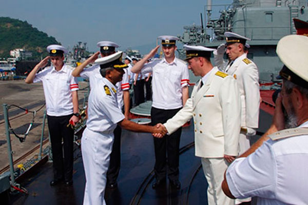 Встреча военных моряков России и Индии.