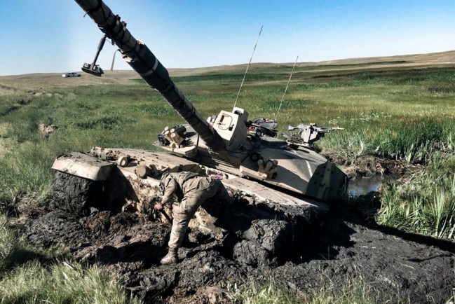 Запад поставит Украине тяжелые в обслуживании танки, которые боятся грязи