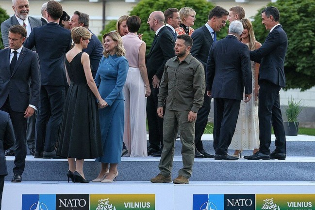Зеленский в одиночестве среди членов НАТО 