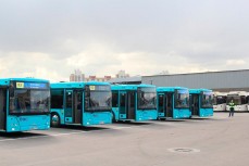 Жители Петербурга пожаловались на некомпетентность водителей новых автобусов