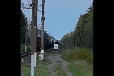 В Брянской области после подрыва ж/д полотна опрокинулись вагоны грузового поезда